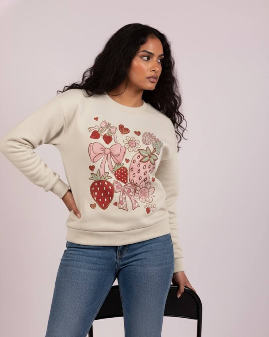 Sweet Berry Dreams – Classic Fit Sweatshirt
