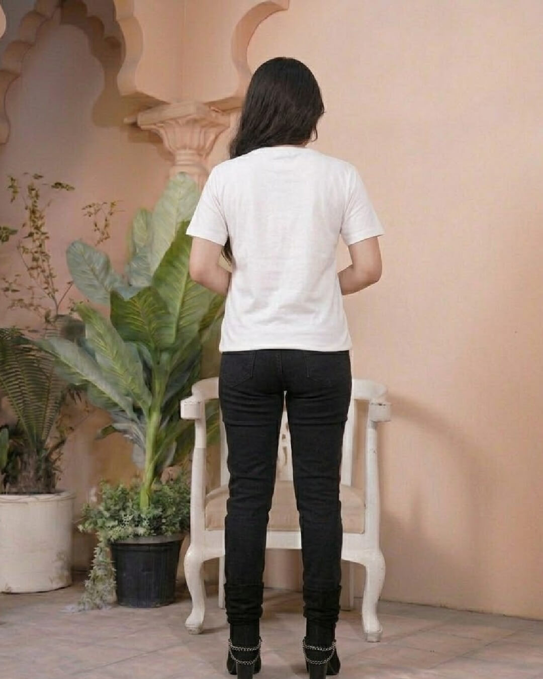 Urban Fashion Illustration Relax Fit Tee